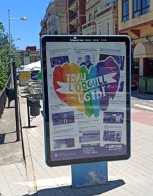 Imagen secundaria 2 - Los actos en Benetússer, Massamagrell y los carteles en Paiporta. 