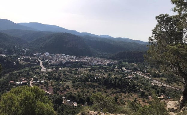 Espectaculares vistas del parque natural de la Calderona y el Camp del Turia. 