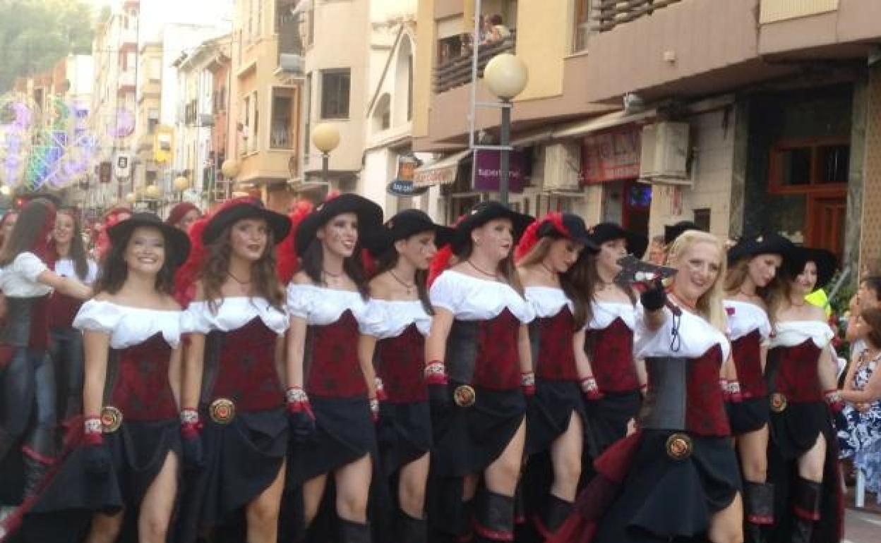 Un desfile de unas fiestas antes de la pandemia. 