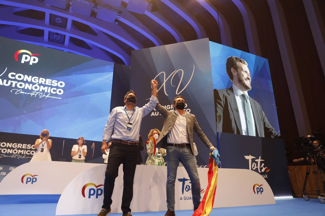 El XV Congreso Autonómico del Partido Popular se celebra este sábado en las salas del Palau de Les Arts. El expresidente de la Generalitat Alberto Fabra es el encargado de presidir el cónclave de los populares y proclamar como nuevo presidente del partido a Carlos Mazón.