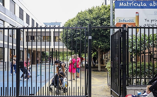 Entradas escalonadas y dudas sobre el uso de la mascarilla en el patio para el nuevo curso