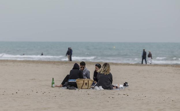 ¿Cuántas personas pueden reunirse con las nuevas restricciones en la Comunitat Valenciana?