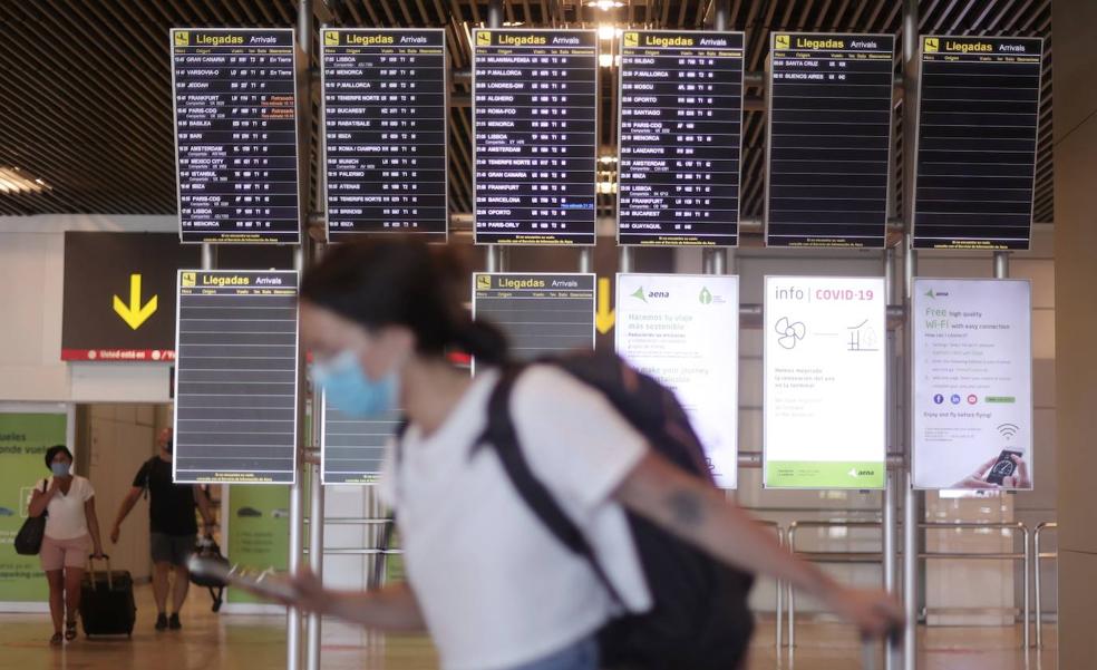 Una imagen de la llegada de viajeros esta semana en el aeropuerto de Barajas.