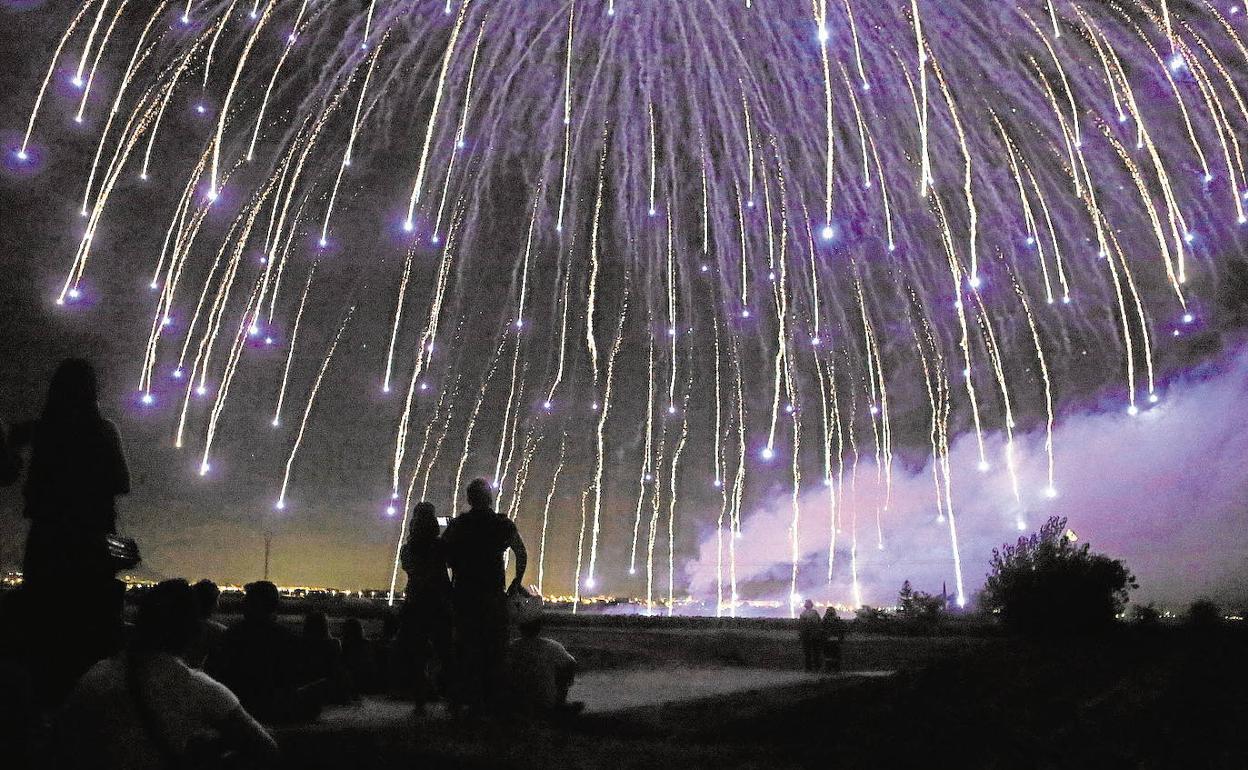 Castillos de la Feria de Julio de Valencia 2021 | Aplazados los espectáculos pirotécnicos de la Feria de Julio de Valencia por la situación sanitaria