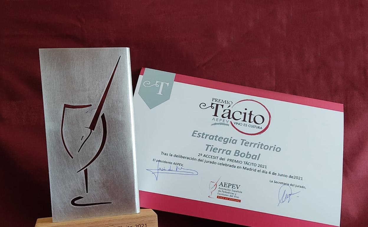 La MITV premiada por la Estrategia Territorial Tierra Bobal en los Premios Tácito