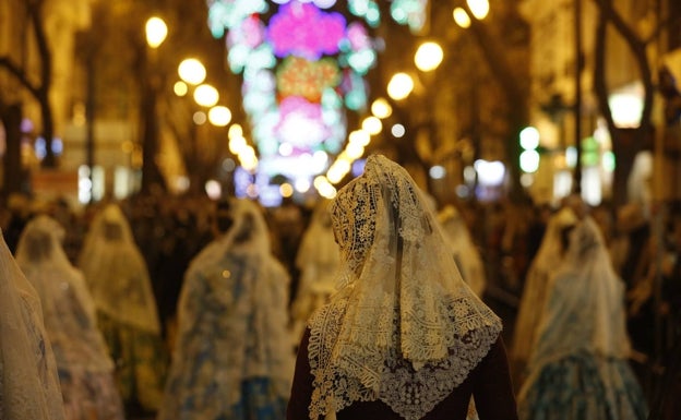 Puig: «Estamos muy lejos de la posible celebración de las Fallas, ya se verá qué parte de las celebraciones se pueden hacer»