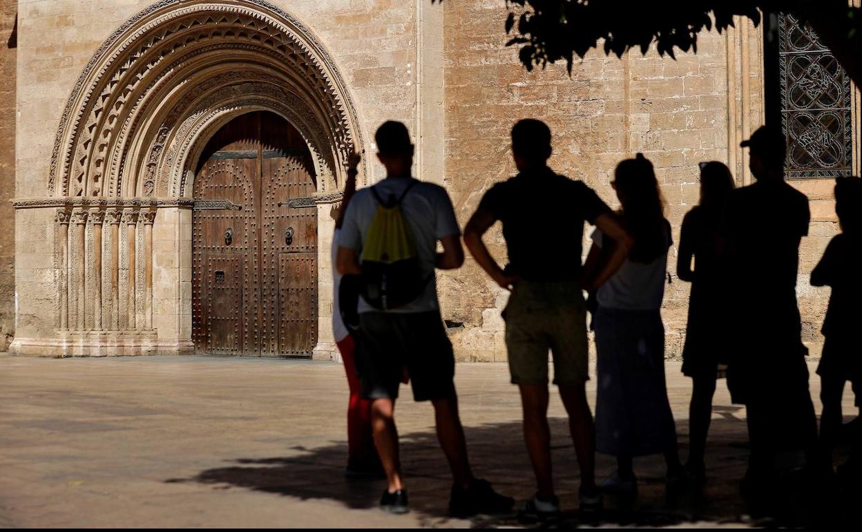 Turistas en Valencia. 