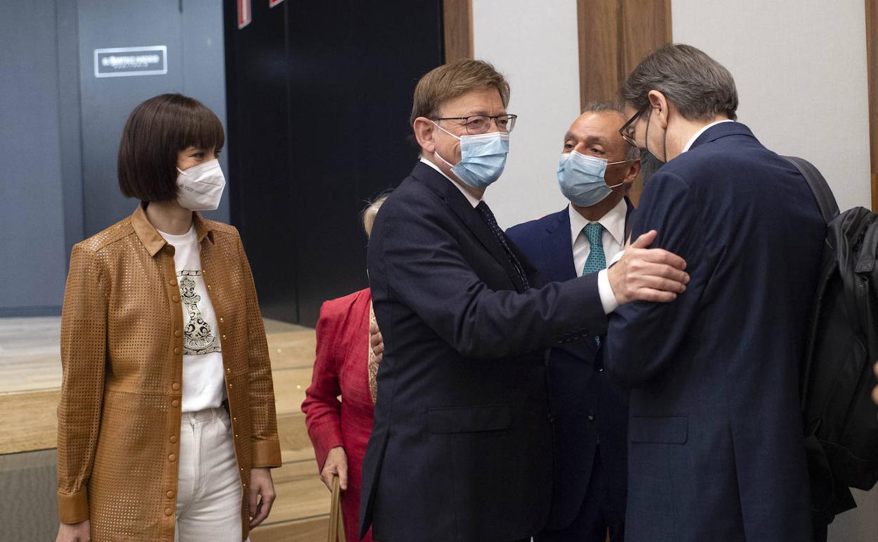 Ximo Puig, el pasado miércoles en Madrid, junto a Salvador Navarro y Diana Morant. 