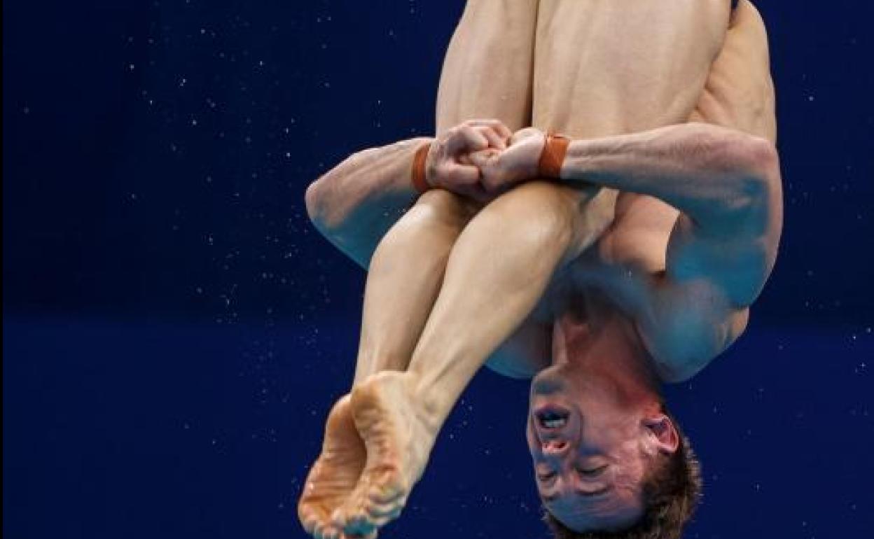 Tom Daley , en uno de sus saltos. 