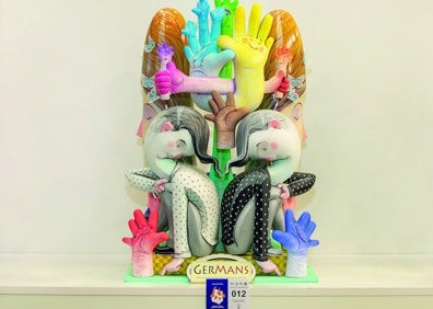 Imagen secundaria 1 - Taller de Pere Baenas y maqueta de la falla de José Gallego. 