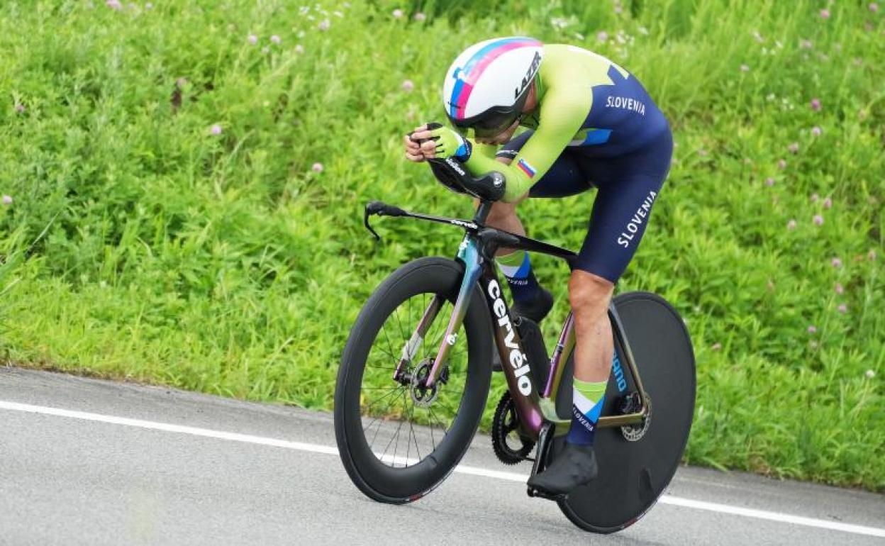 Primoz Roglic, durante la crono. 