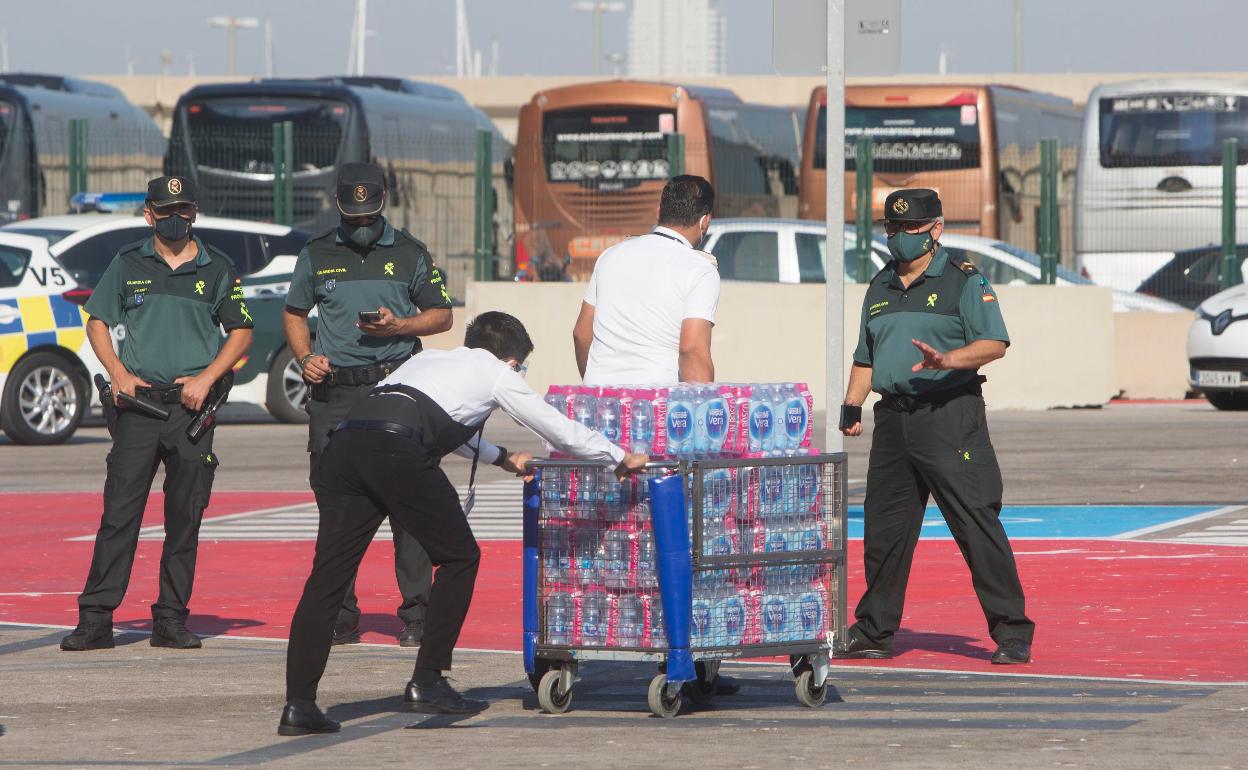 Uno de los controles de avituallamiento de la Guardia Civil. 