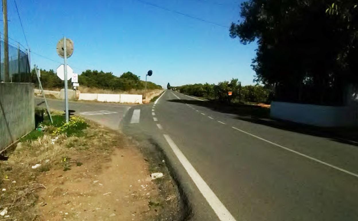 Carretera entre Corbera y Polinyà. 