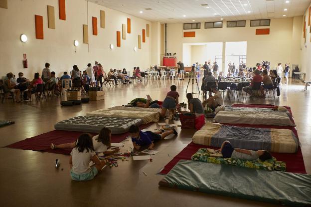 «Nos despertaron a las cuatro de la madrugada para desalojar el pueblo»