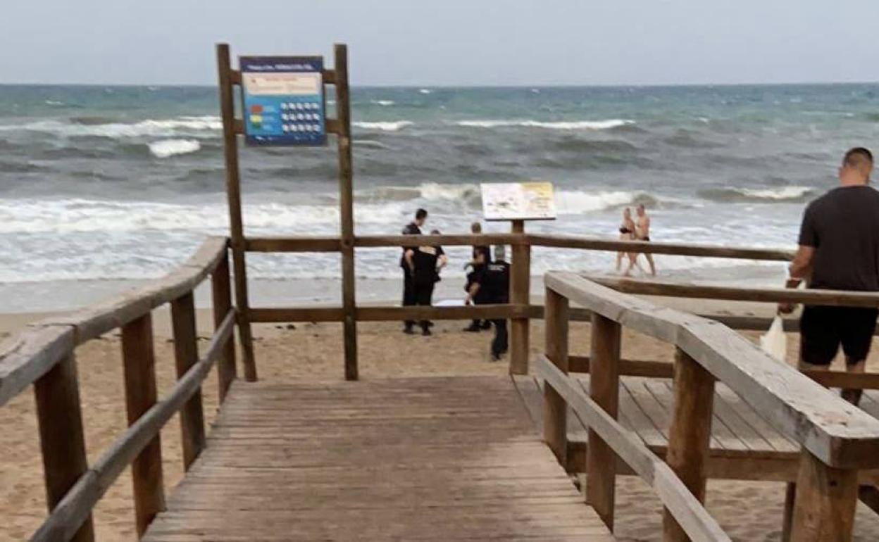 Playa de Arenales del Sol, en el término municipal de Elche. 