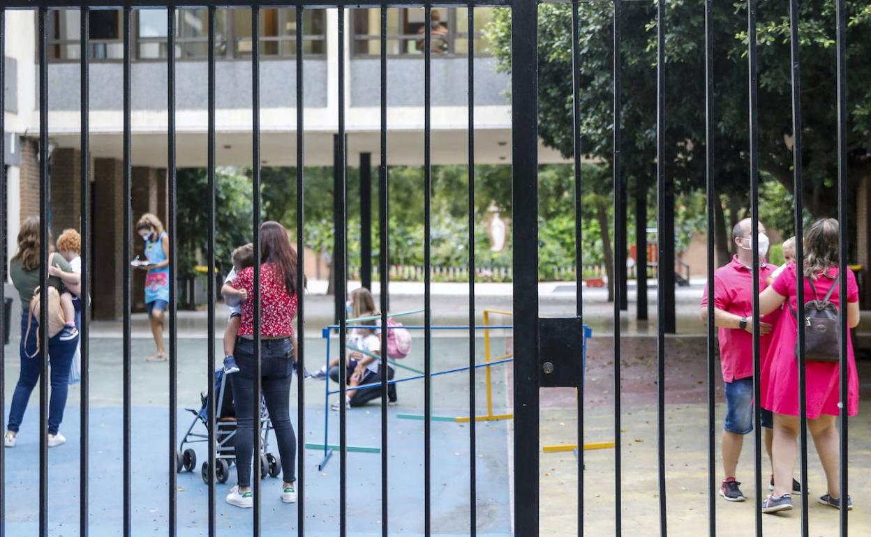 Primer día del curso 2020-2021 en un colegio de Valencia. 