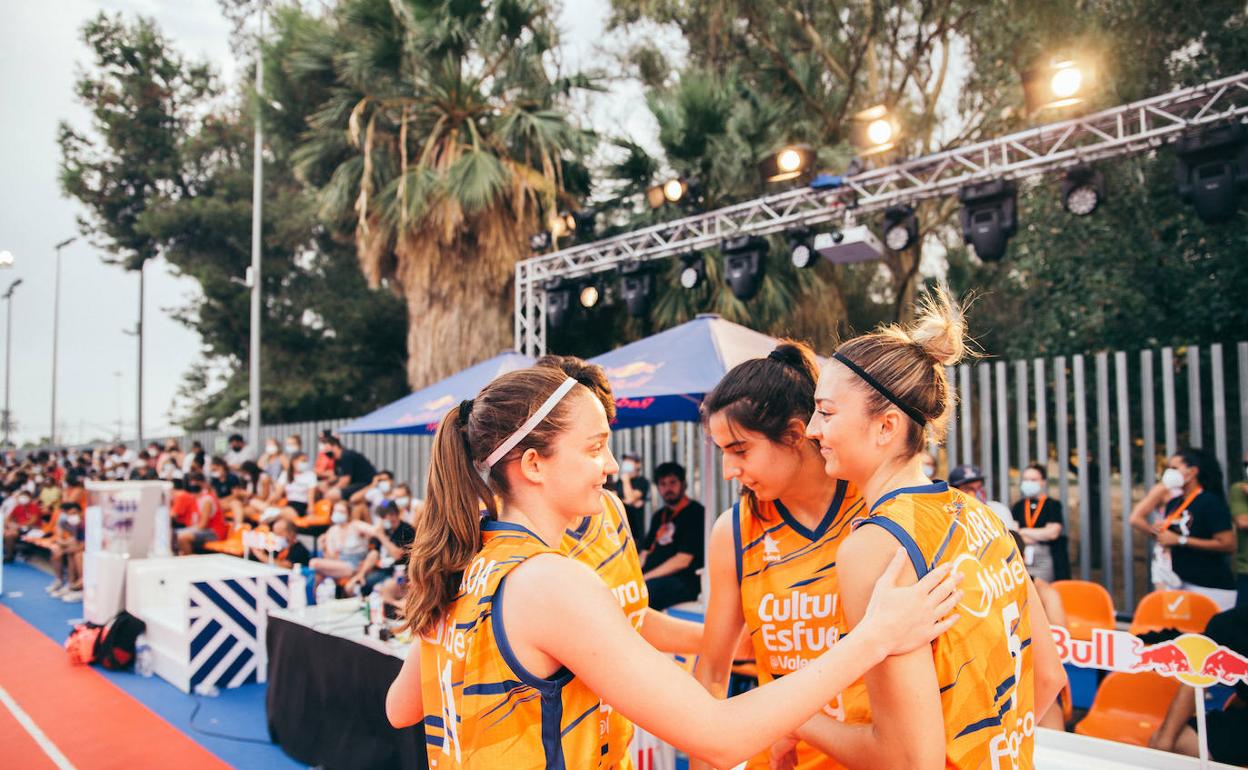 Las jugadoras del equipo femenino 3x3 del Valencia Basket 