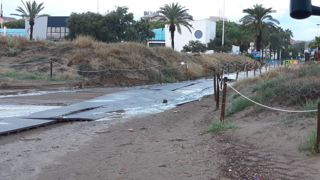 Los efectos de las lluvias en Canet.