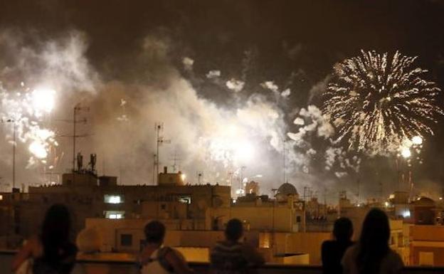 ¿Hay castillo de Fallas esta noche en Valencia?