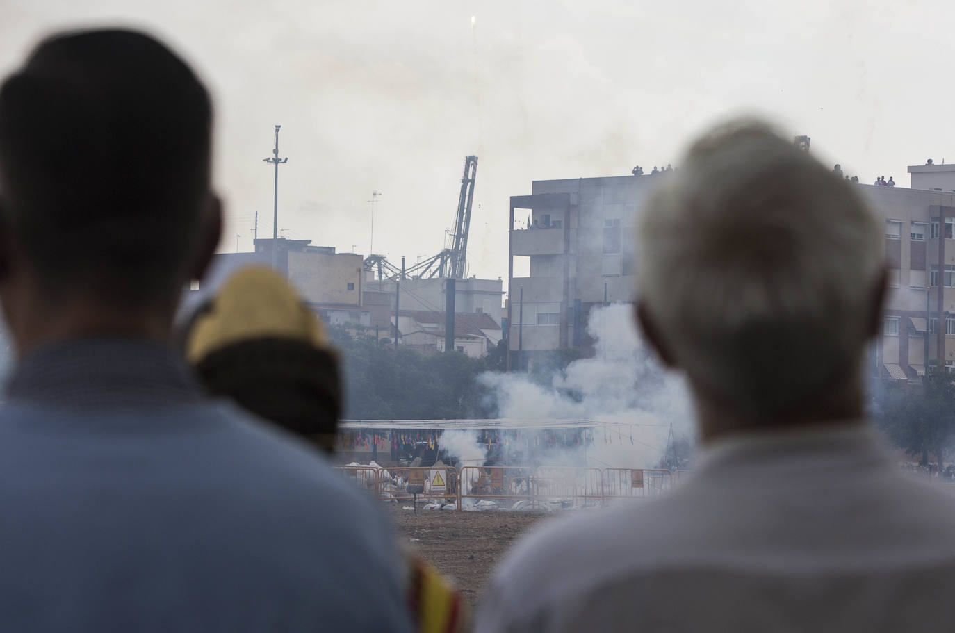 Fotos: Así ha sido la primera mascletà de las Fallas de septiembre