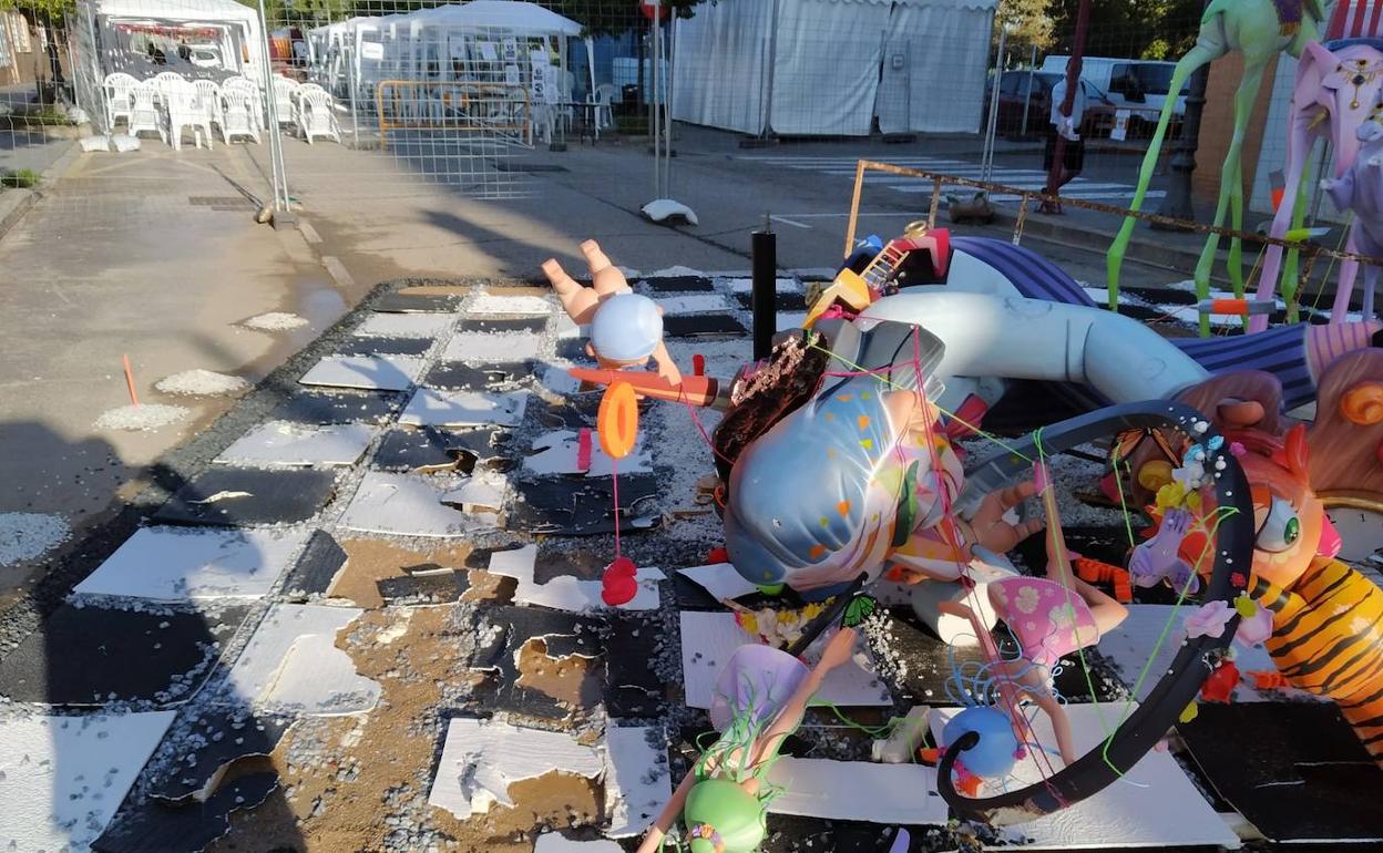 Falla infantil de la comisión Ingeniero Manuel Maese. 