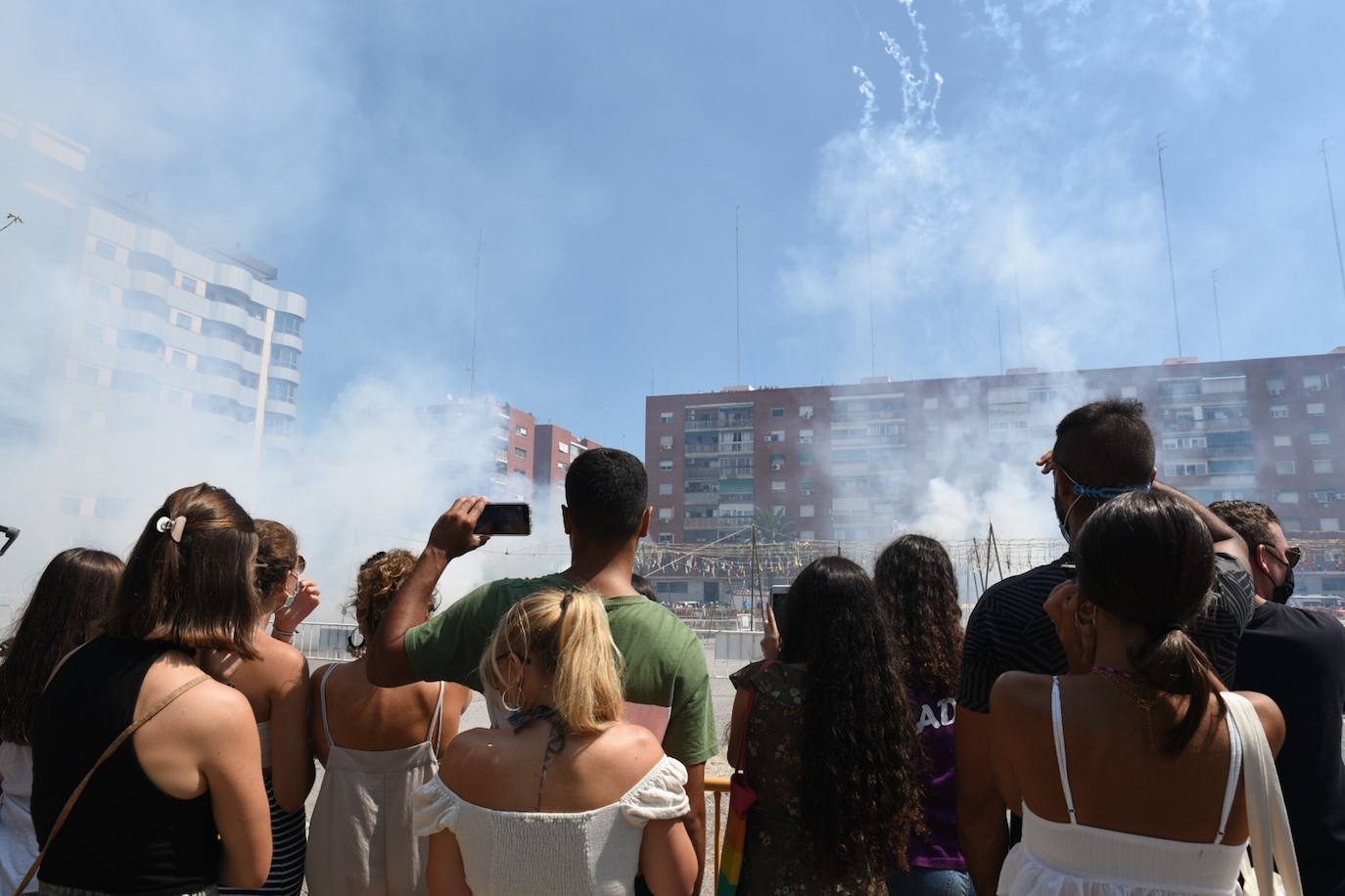 Fotos: Fallas de septiembre 2021: segunda jornada de mascletaes en diferentes barrios de Valencia