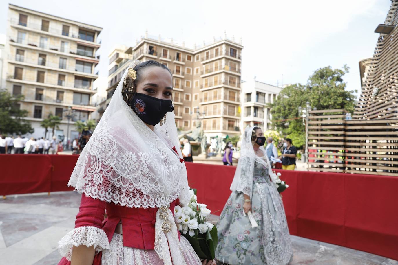 Ofrenda de Fallas 2021 | Fotos: Búscate en el primer día de Ofrenda