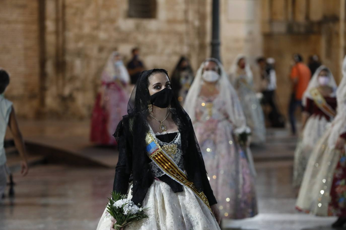 Ofrenda de Fallas 2021 | Fotos: Búscate en el primer día de Ofrenda