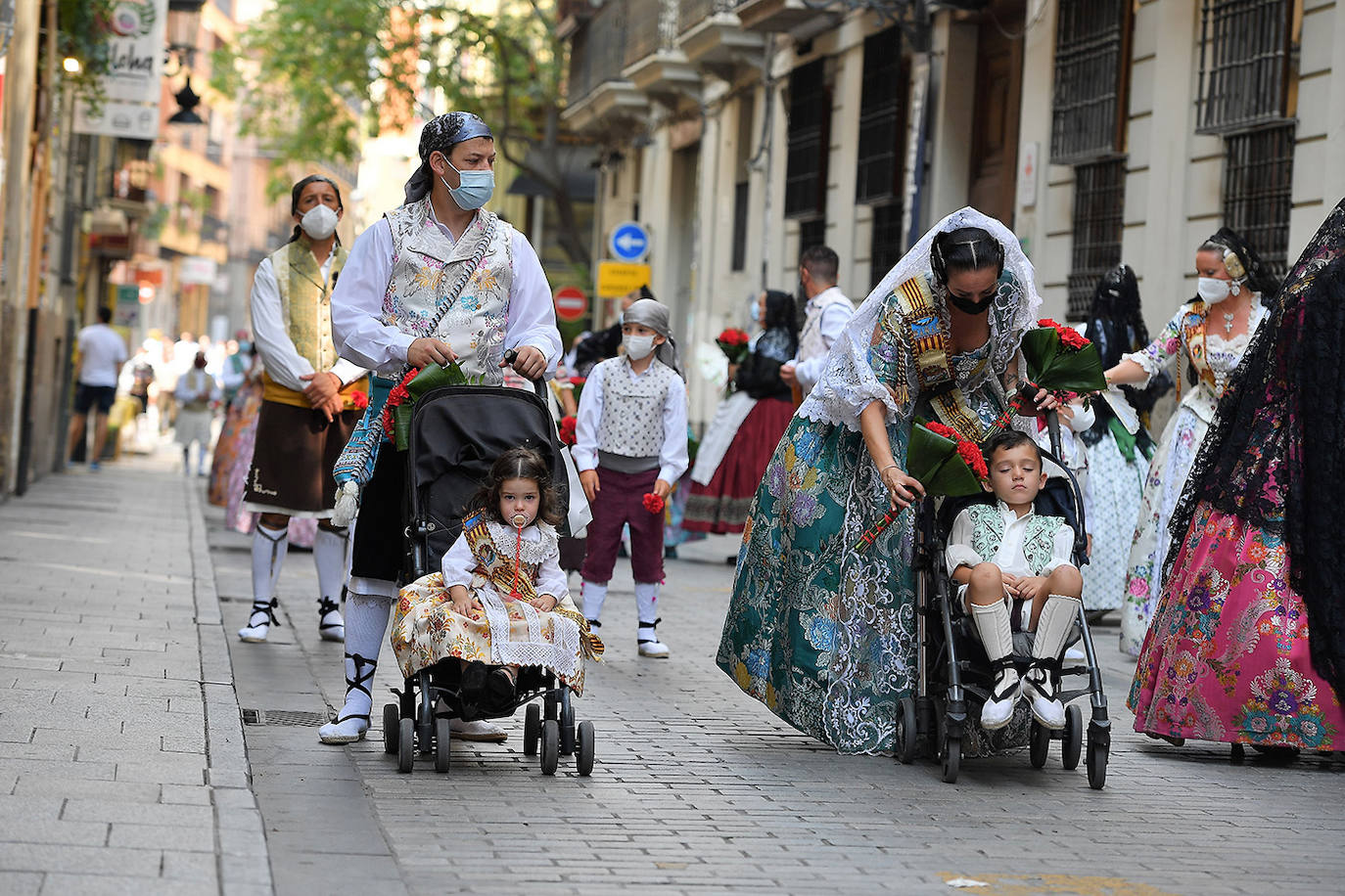 Fotos: Búscate en la Ofrenda de este sábado 4 de septiembre por la calle Caballeros de Valencia