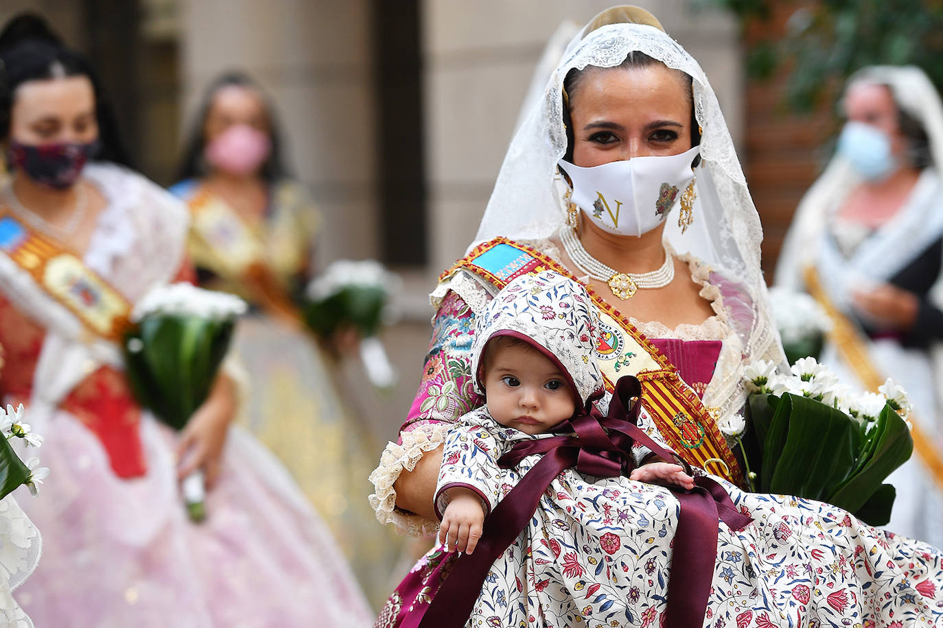 Fotos: Búscate en la Ofrenda de este sábado 4 de septiembre por la calle Caballeros de Valencia