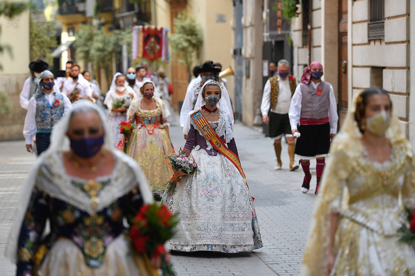 Fotos: Búscate en la Ofrenda de este sábado 4 de septiembre por la calle Caballeros de Valencia