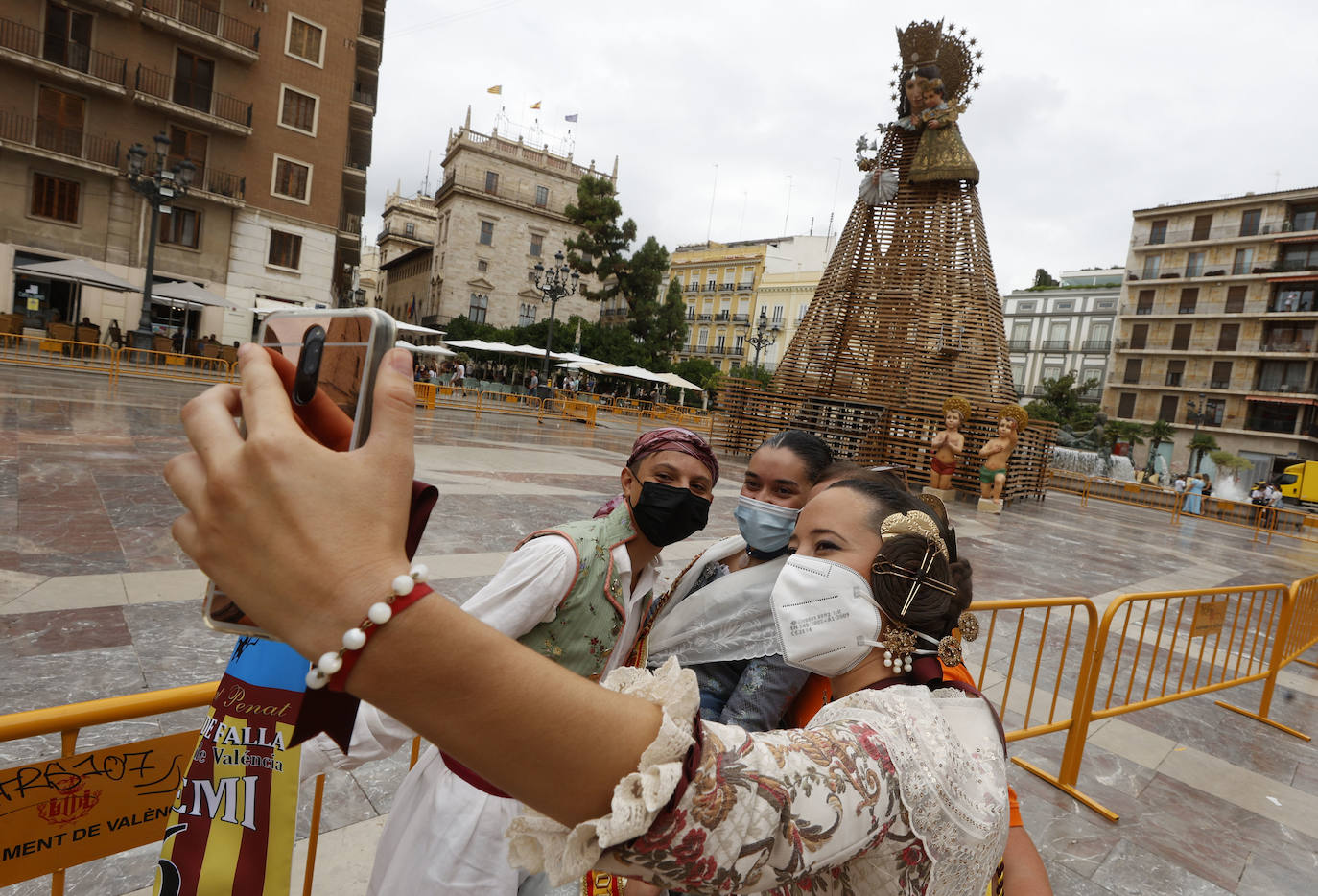 Fotos: Fallas 2021: El ambiente fallero inunda las calles de Valencia