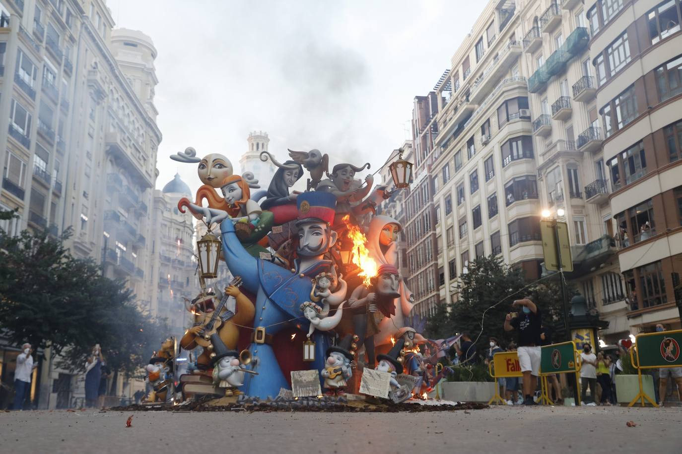 Fotos: Cremà de las Fallas de 2021