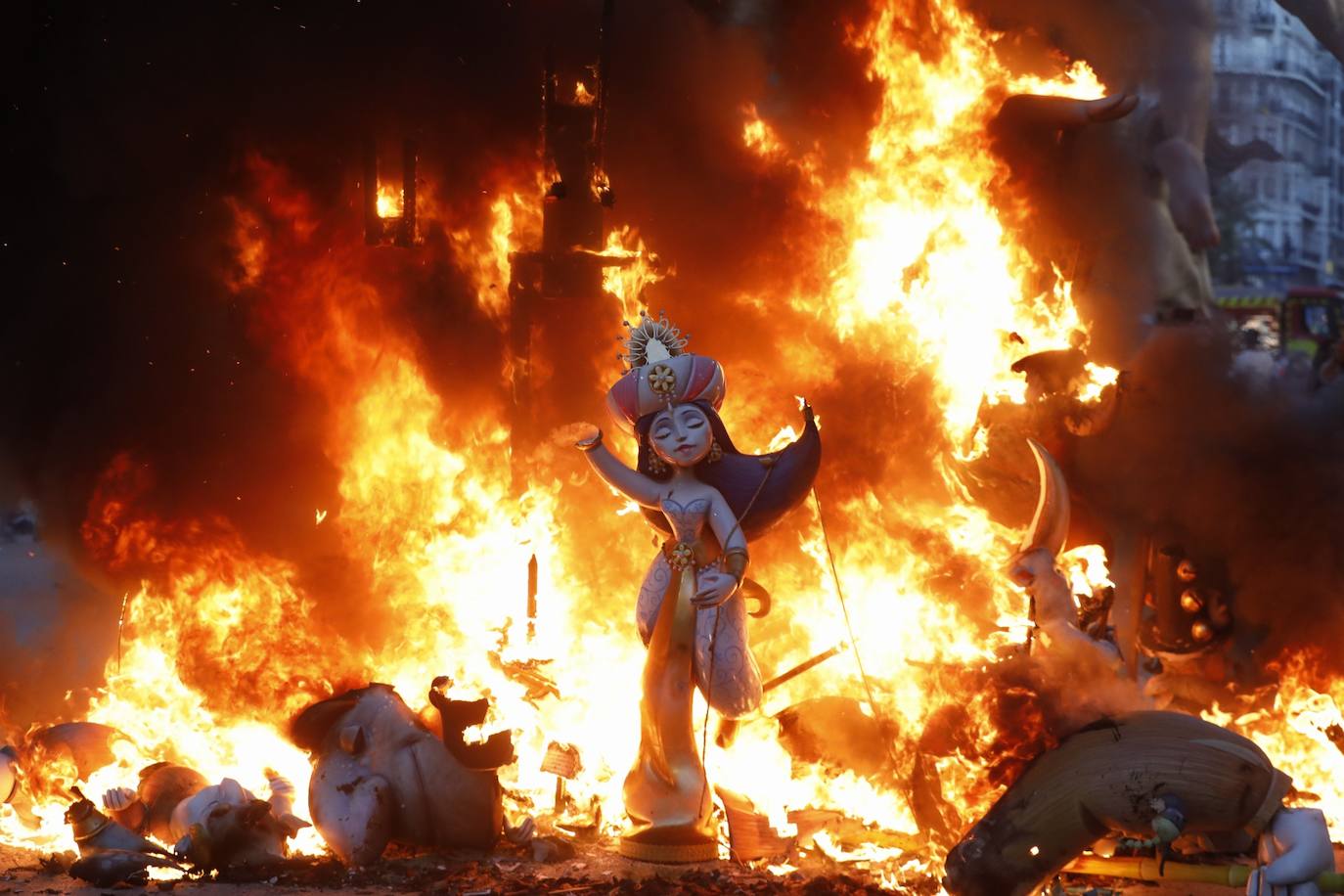 Fotos: Cremà de las Fallas de 2021