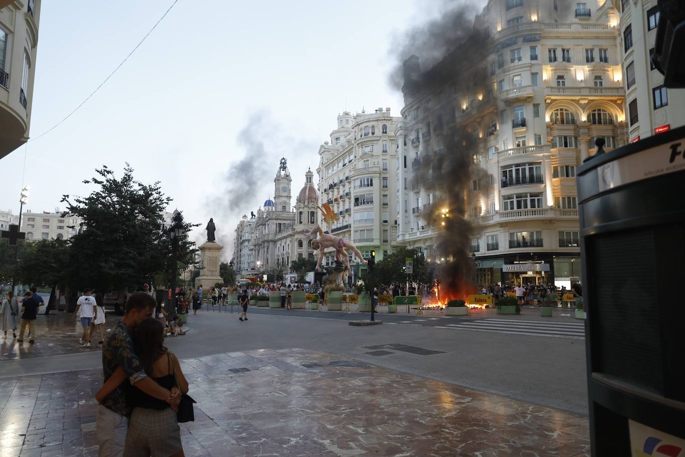 Fotos: Cremà de las Fallas de 2021