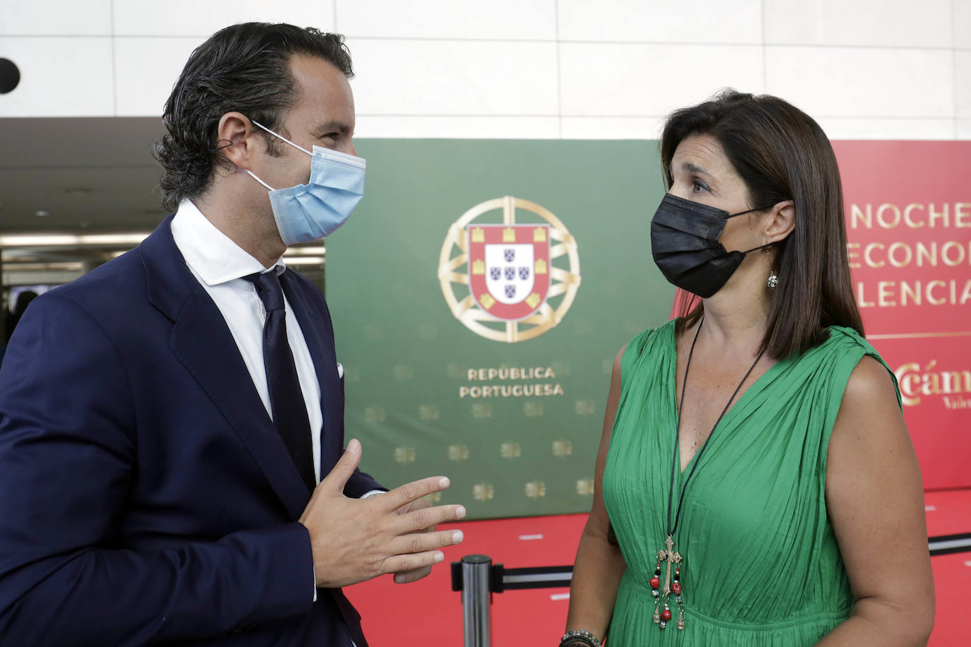 Políticos, empresarios y miembros destacados de la sociedad civil se han reunido este jueves por la noche para dar el pistoletazo de salida al nuevo curso económico que arranca en la Comunitat Valenciana.