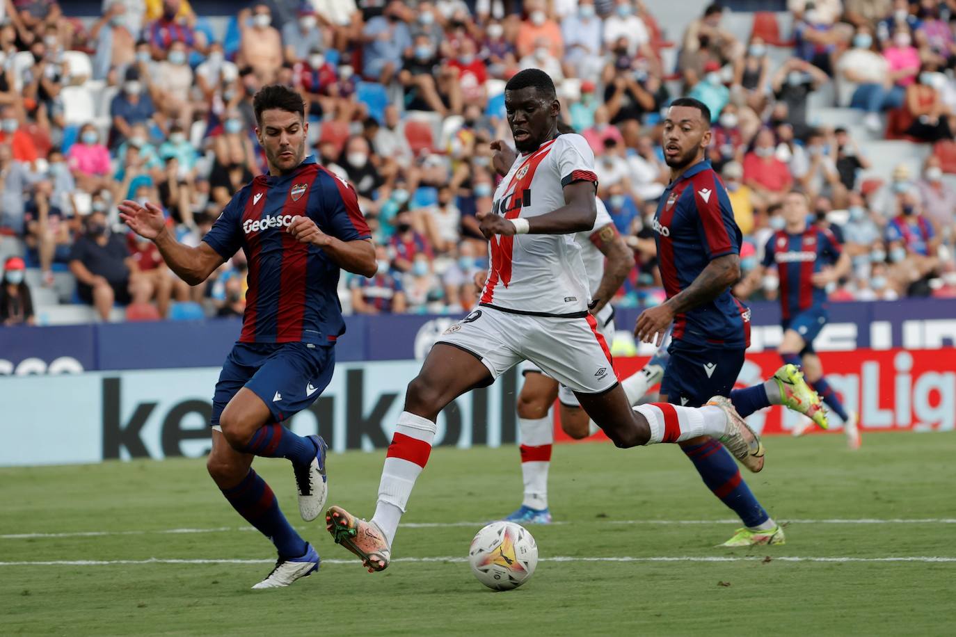 Fotos: Las mejores imágenes del Levante UD-Rayo Vallecano