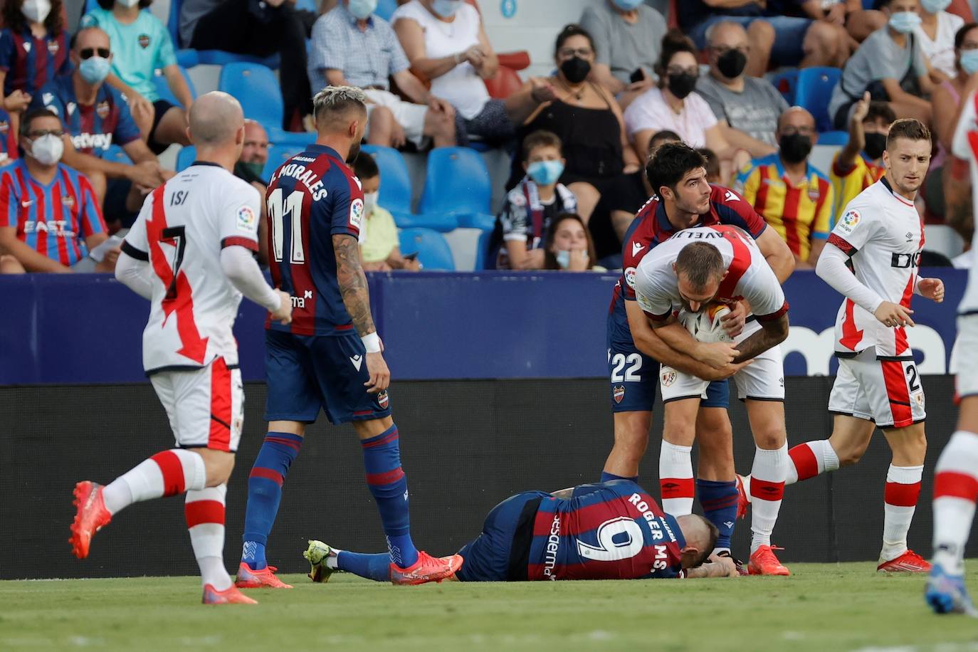 Fotos: Las mejores imágenes del Levante UD-Rayo Vallecano