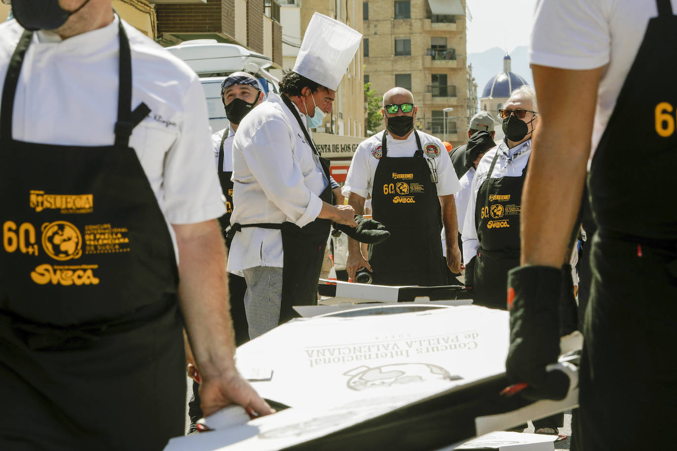 La localidad celebra una nueva edición del concurso internacional del plato tradicional valenciano