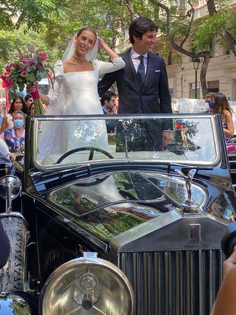 Yago Giménez y Paz Juárez se casan: las fotos de la boda de ensueño de los notarios en Valencia.