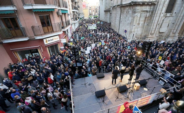 La concertada elige castellano para la ESO y la pública prioriza el valenciano