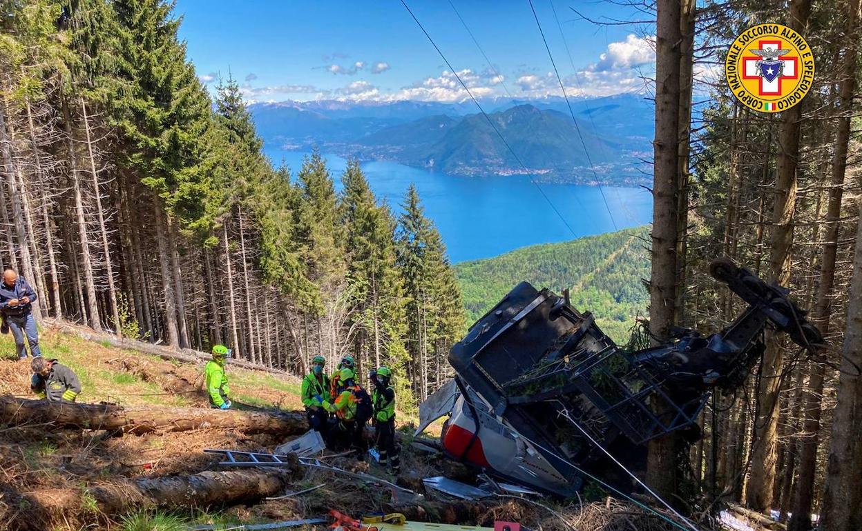 Imagen del teleférico desplomado en Italia en mayo de este año. 