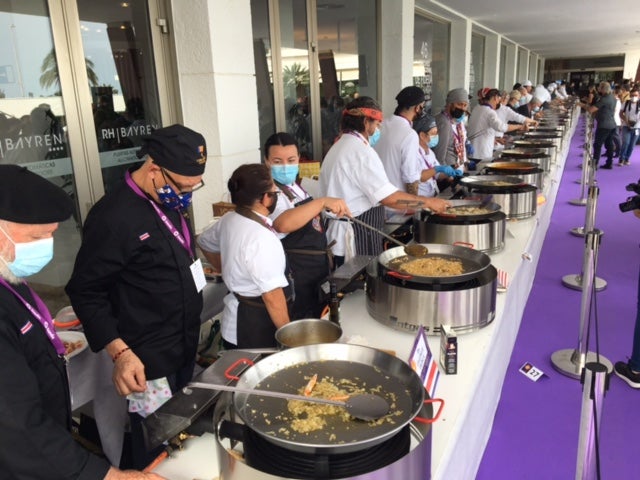 El concurso culinario regresa tras la suspensión de 2020 para dar con la mejor fideuà de Gandia