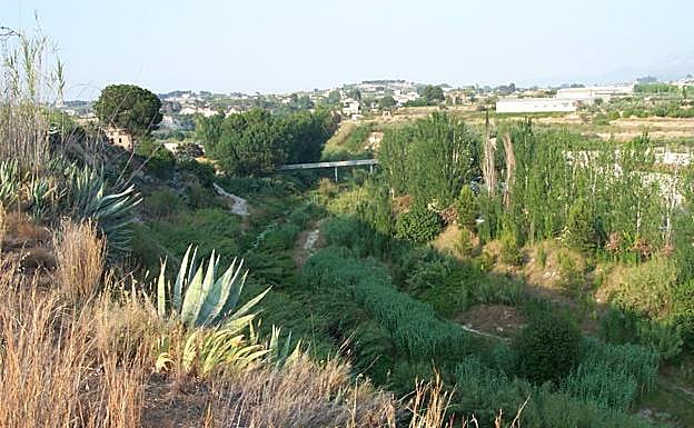Aparece el cadáver de un hombre en el río Clariano de Ontinyent