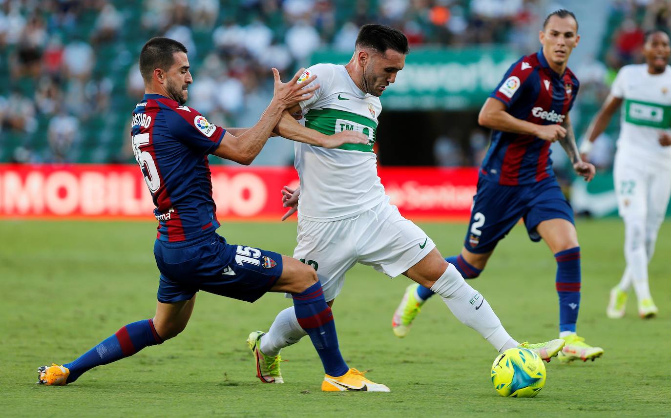 Fotos: Las mejores imágenes del Elche CF-Levante UD