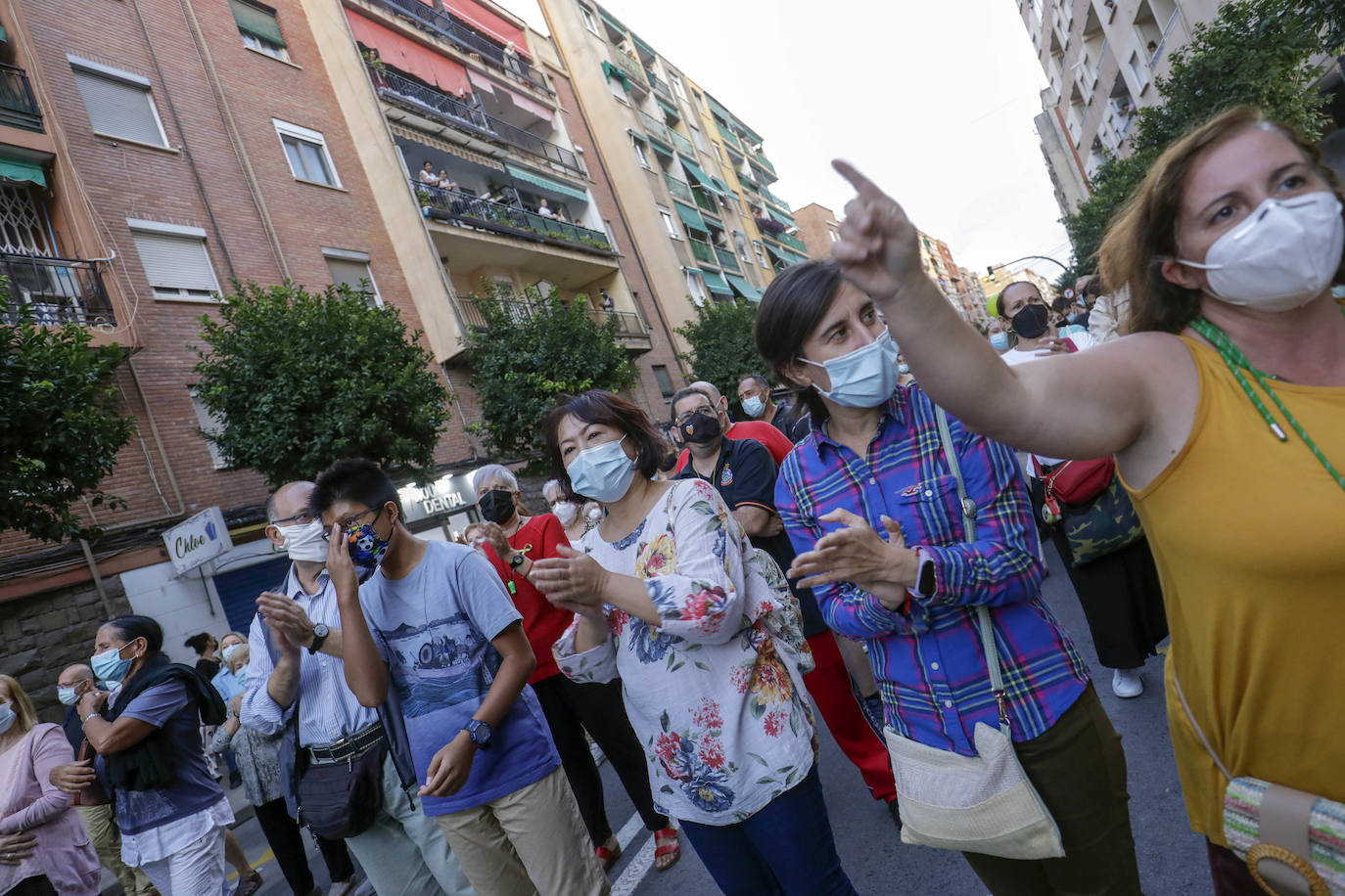 Fotos: Orriols protesta en la calle contra la inseguridad