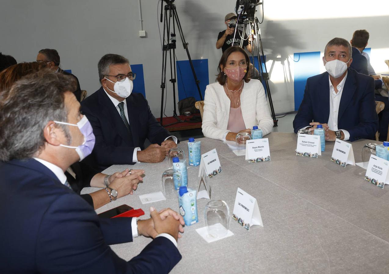 Fotos: La participación de Reyes Maroto en el Foro ECOMOV, en imágenes