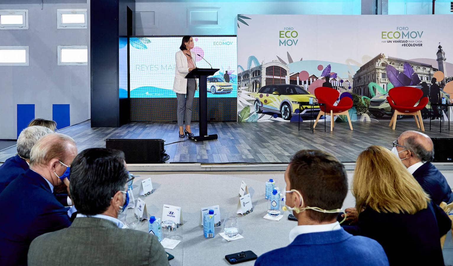 Fotos: La participación de Reyes Maroto en el Foro ECOMOV, en imágenes