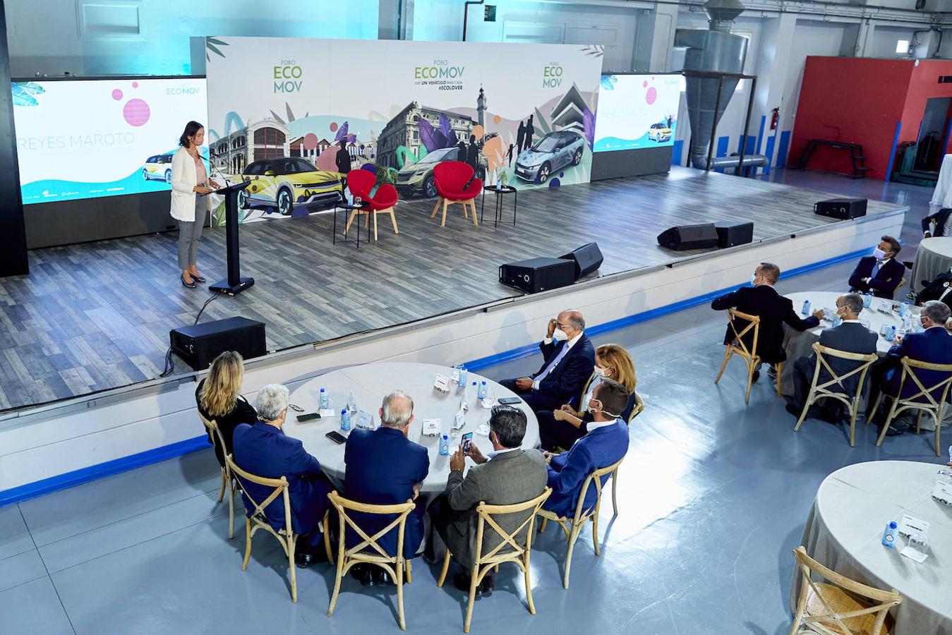 Fotos: La participación de Reyes Maroto en el Foro ECOMOV, en imágenes