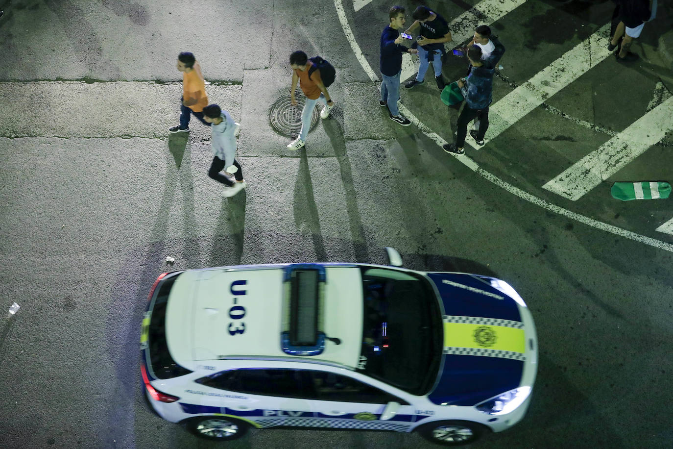 Botellón en Blasco Ibáñez y la Plaza de Honduras de Valencia. 